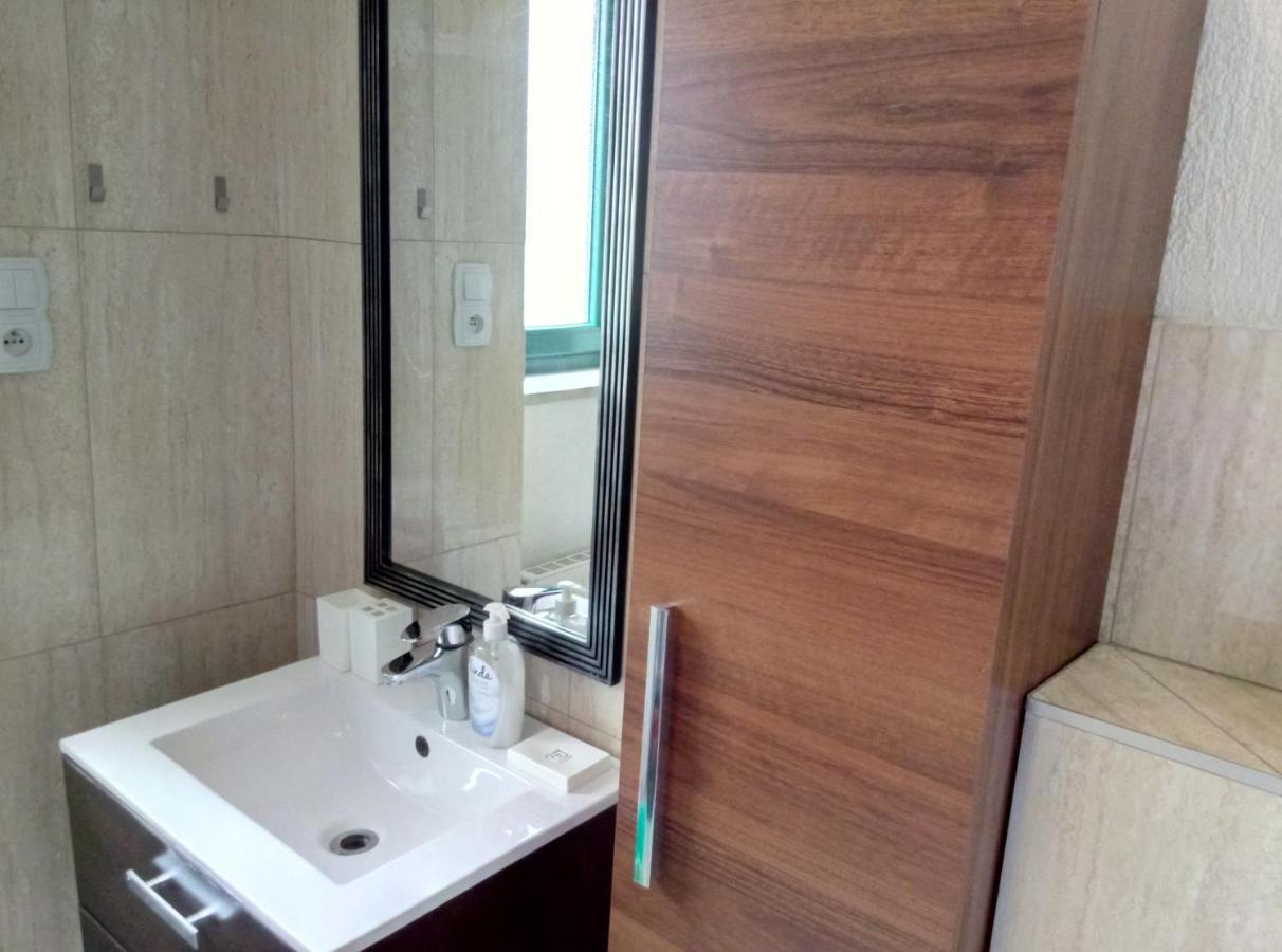 Apartamenty Krzywe Okna Zielona Góra Esterno foto