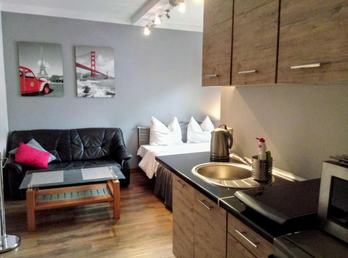 Apartamenty Krzywe Okna Zielona Góra Esterno foto