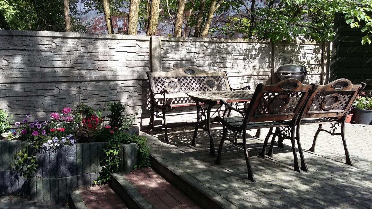 Apartamenty Krzywe Okna Zielona Góra Esterno foto